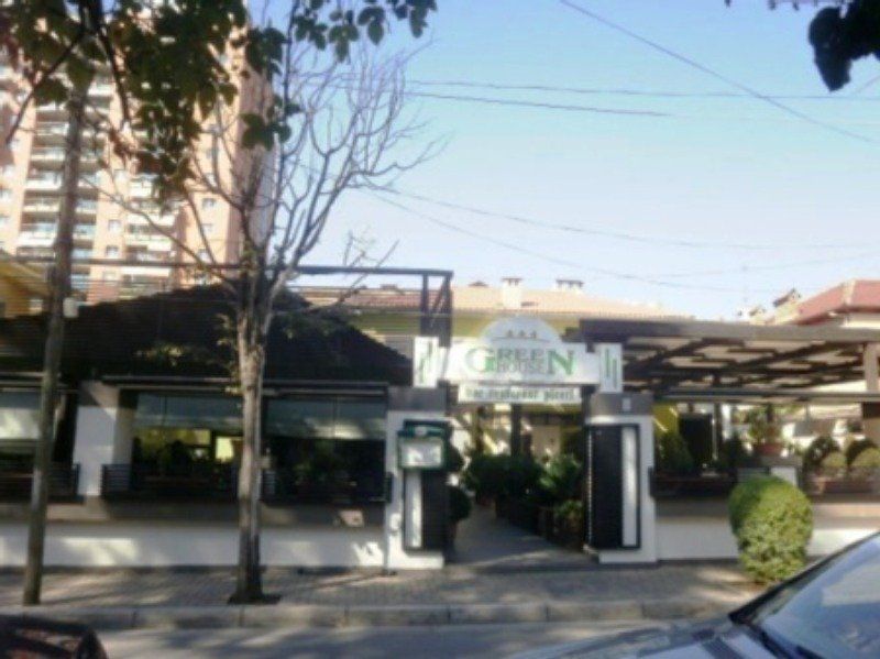Green House Hotel & Restaurant Тирана Экстерьер фото