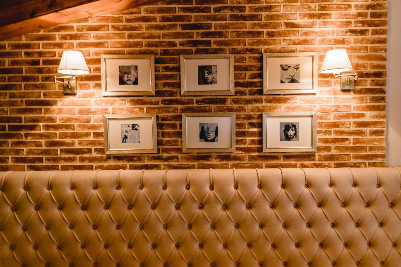 Green House Hotel & Restaurant Тирана Экстерьер фото