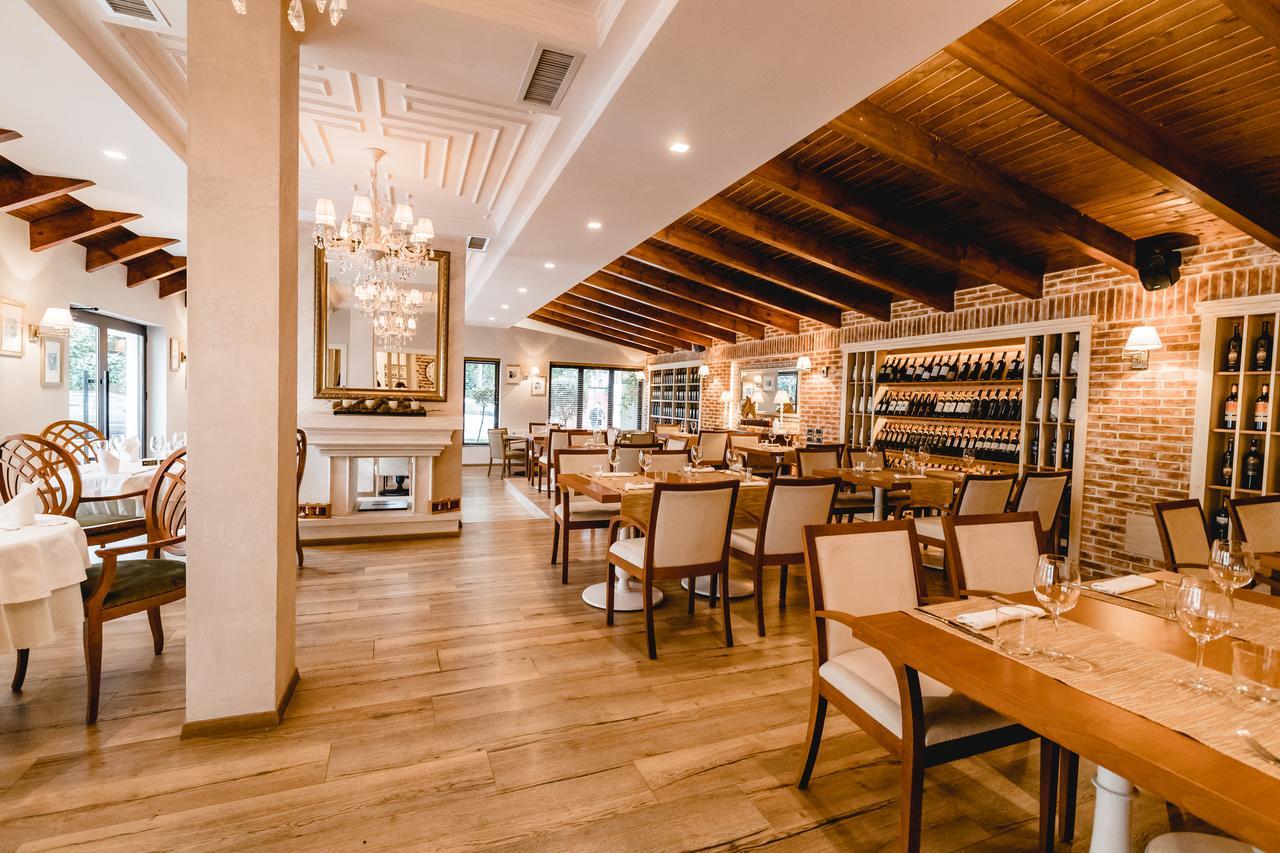 Green House Hotel & Restaurant Тирана Экстерьер фото