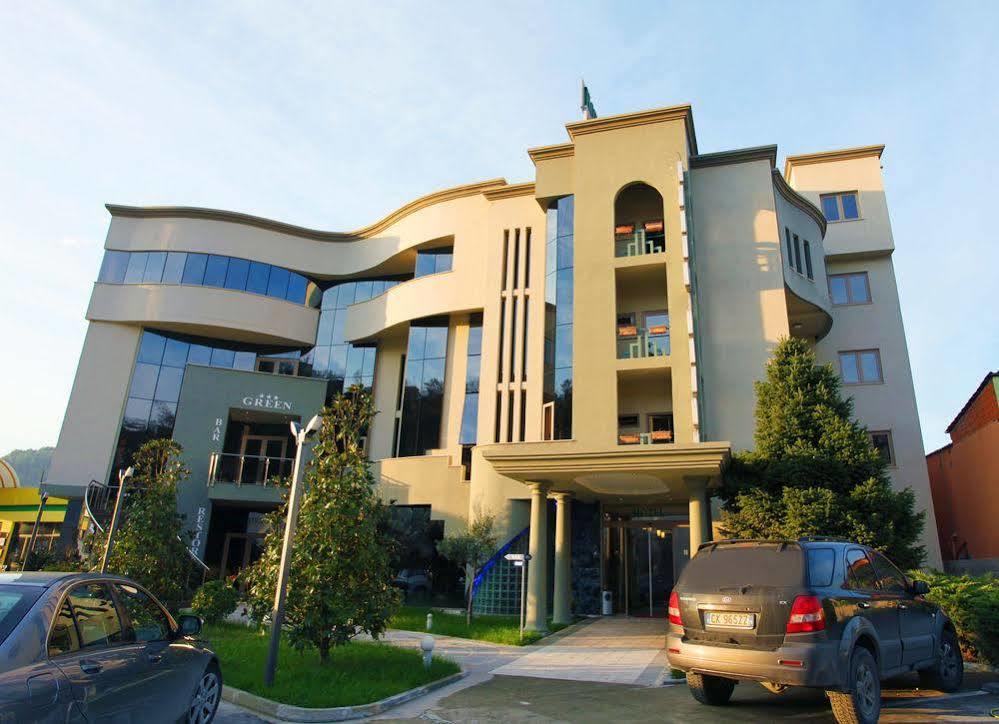 Green House Hotel & Restaurant Тирана Экстерьер фото