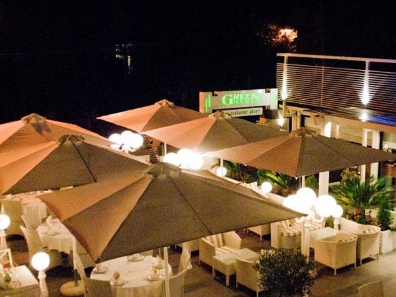 Green House Hotel & Restaurant Тирана Экстерьер фото