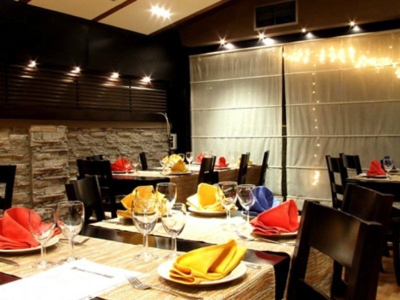 Green House Hotel & Restaurant Тирана Экстерьер фото